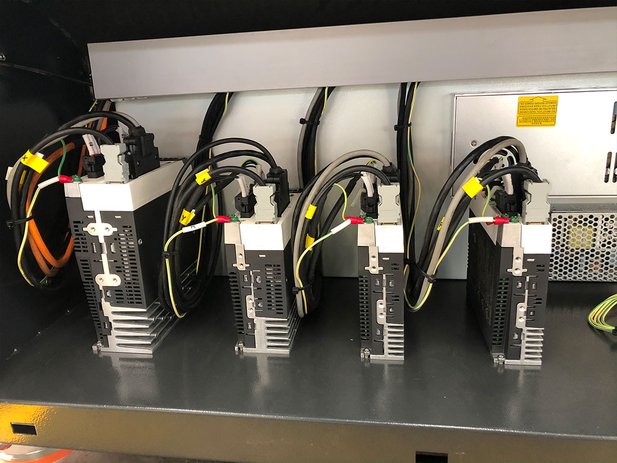 驱动.jpg 驱动.jpg