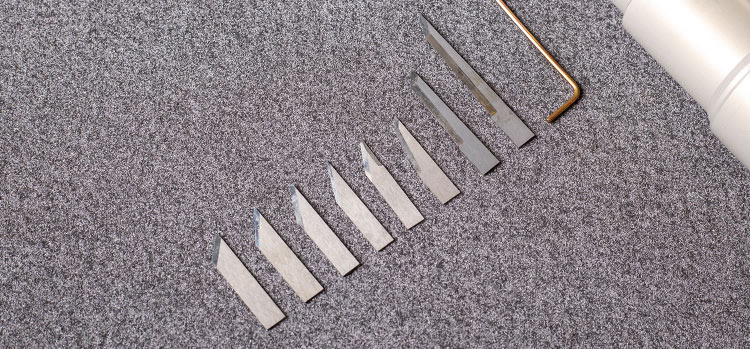 cutting-knife-of-AOL.jpg cutting-knife-of-AOL.jpg